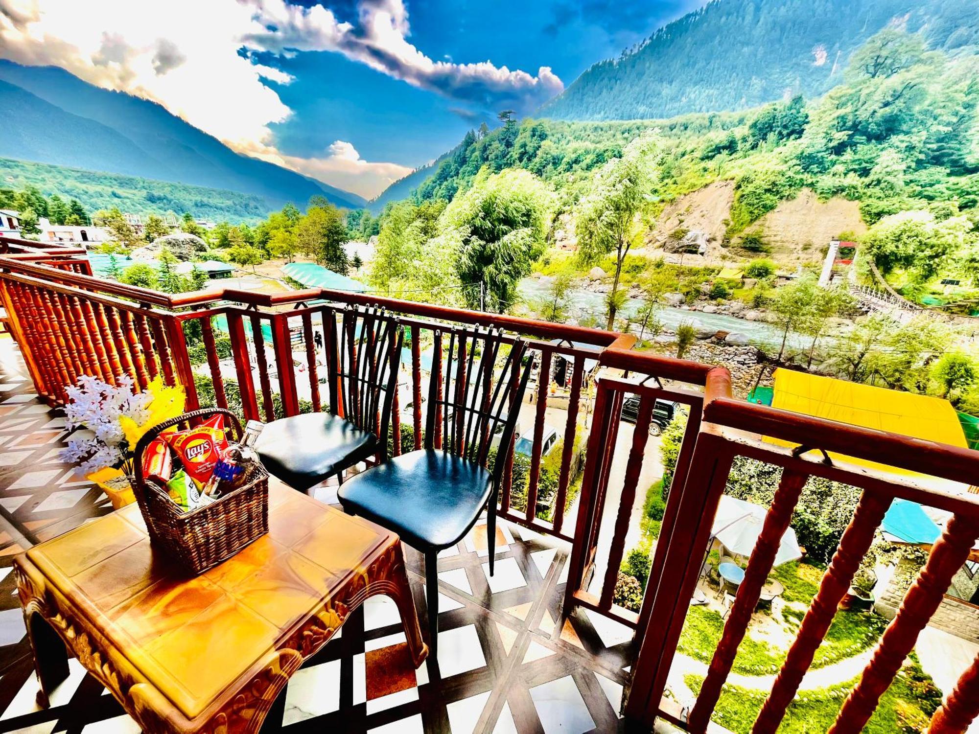 Himalayan Riverside Resort, Manali Dış mekan fotoğraf